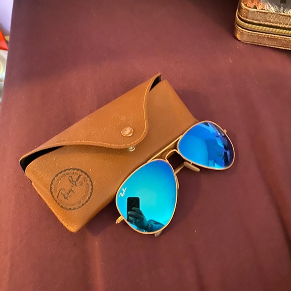 Blue mirror aviators Raybans - Picture 2 of 2